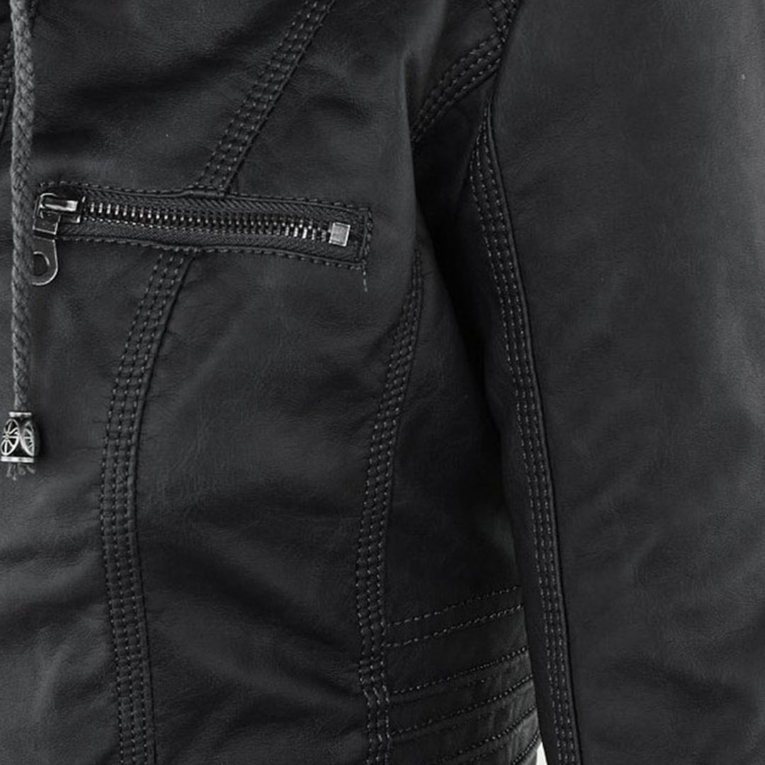 Kamila - La Chaqueta de Cuero con Capucha