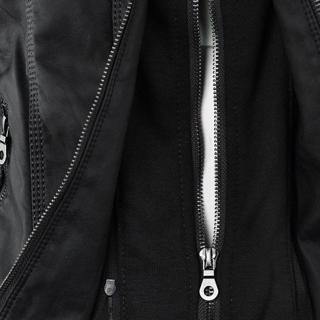 Kamila - La Chaqueta de Cuero con Capucha