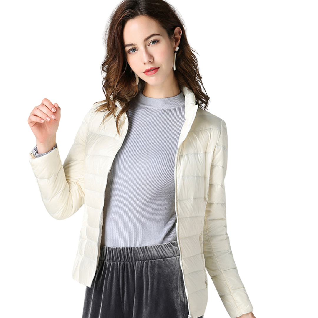 Maribel - La Chaqueta Impermeable de Plumón Blanca