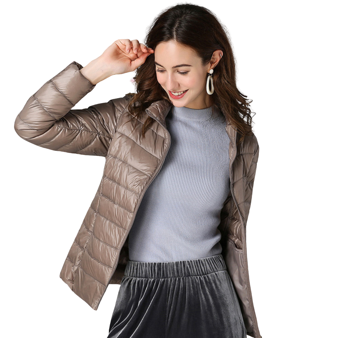 Maribel - La Chaqueta Impermeable de Plumón Blanca