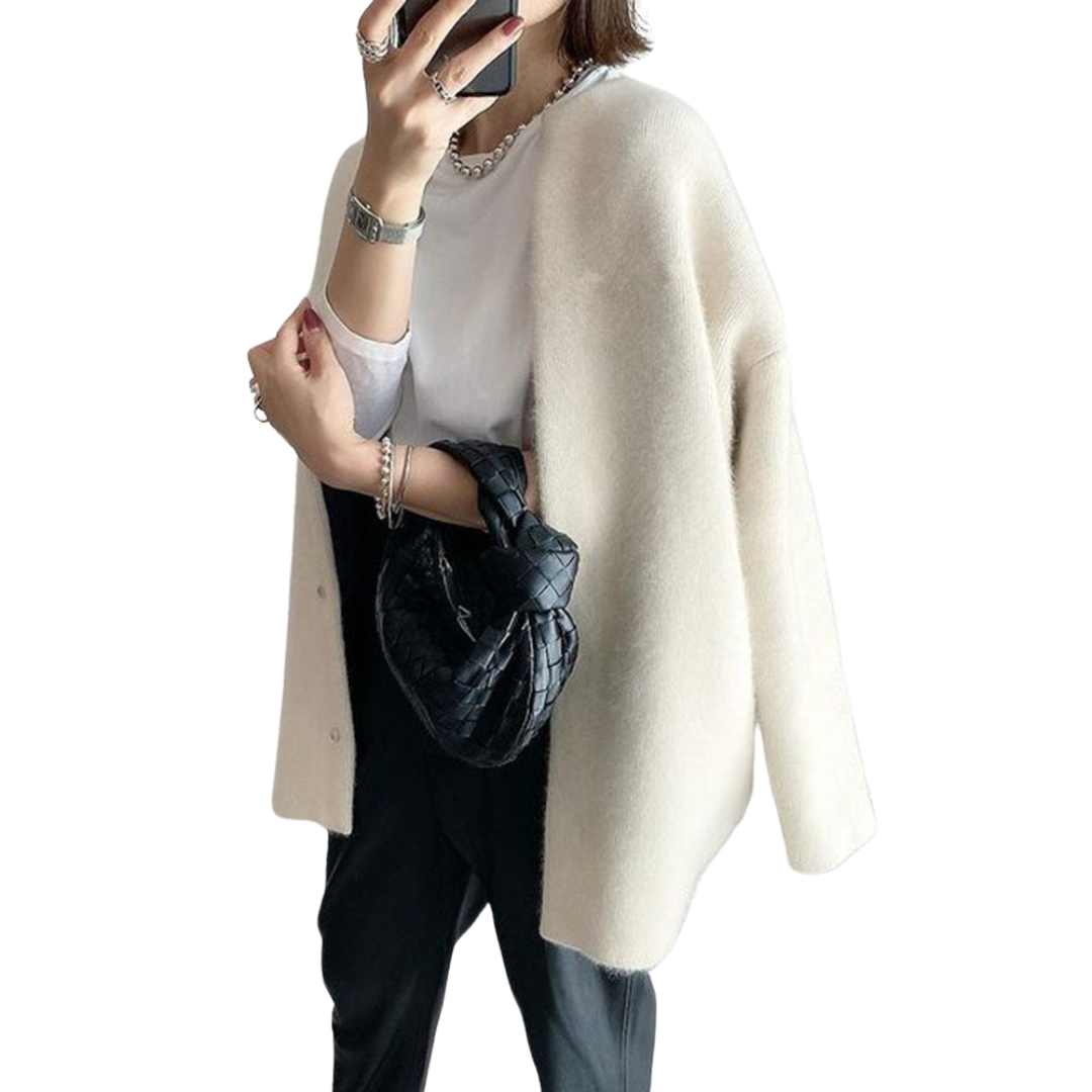 Silvia - El Cárdigan Elegante y Versátil