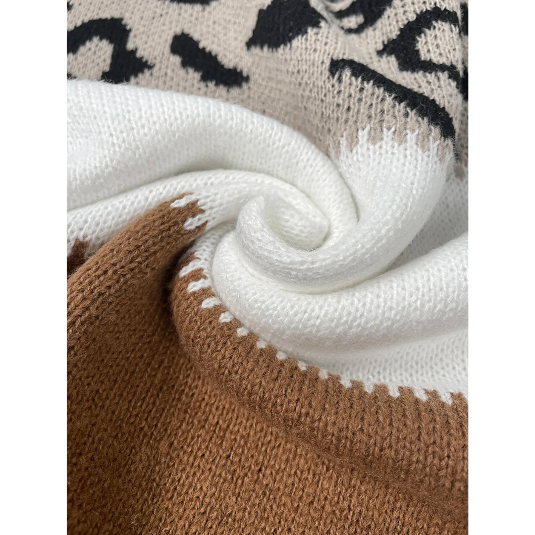 Lela - El Suéter de Estampado Leopardo